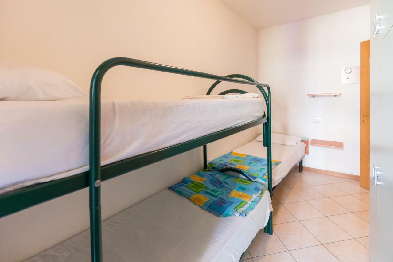 Le Terrazze Apartments Lido di Spina Bagian luar foto