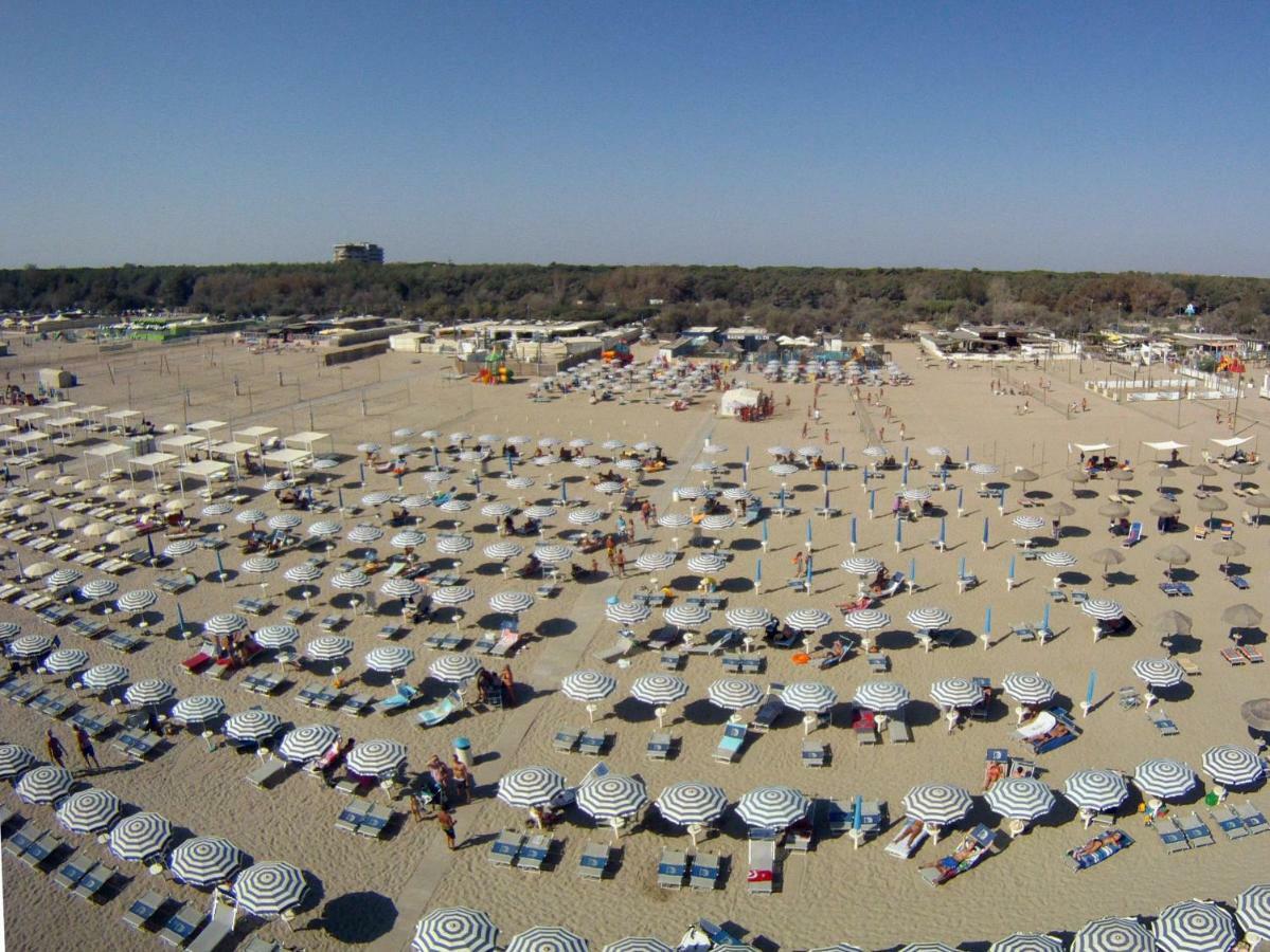 Le Terrazze Apartments Lido di Spina Bagian luar foto
