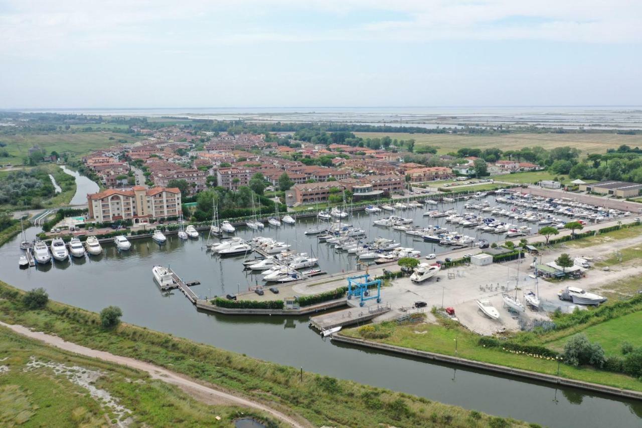 Le Terrazze Apartments Lido di Spina Bagian luar foto